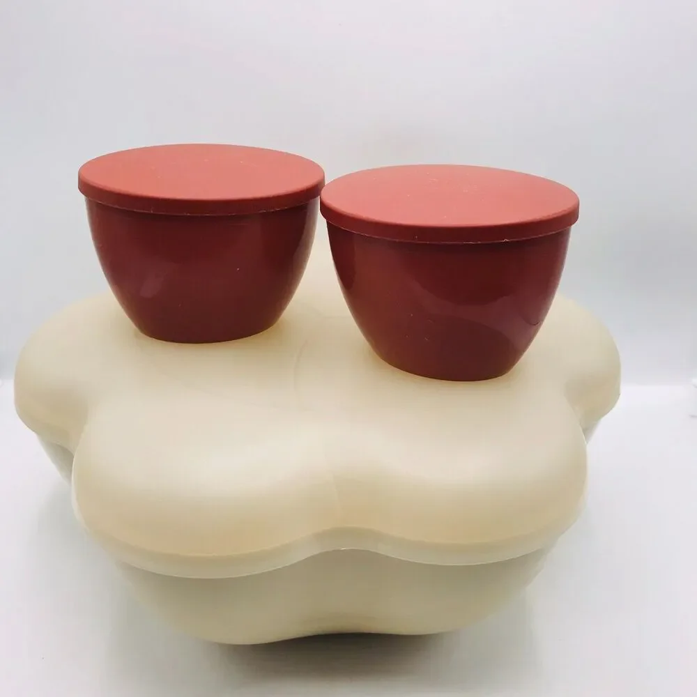 TUPPERWARE Tan Chip & Dip Large Serving Bowl with Lid and 2 Brown Red Dip Bowls